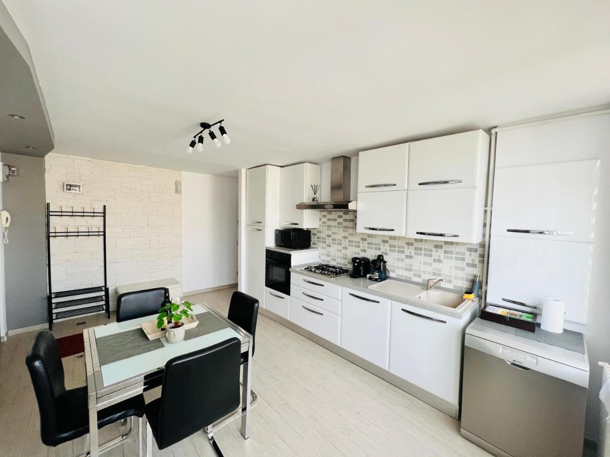 Denis Apartament Turda Eksteriør billede
